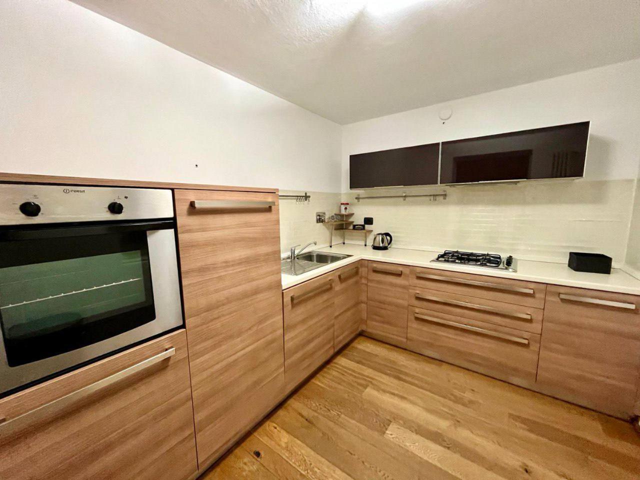 La Finestra Sulle Langhe - M3Langhe Apartment Cherasco Luaran gambar